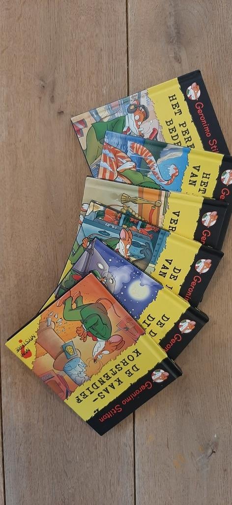 Geronimo Stilton Mini Mysterie 1 tem 6, Ophalen of Verzenden, Zo goed als nieuw