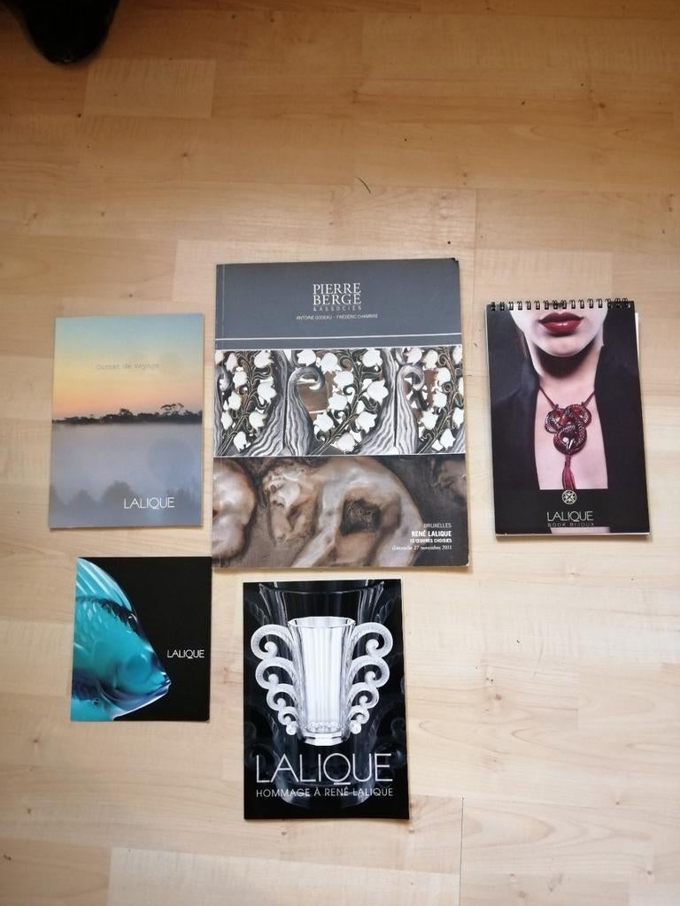 5 kunstboekjes over het werk van René Lalique, Enlèvement ou Envoi