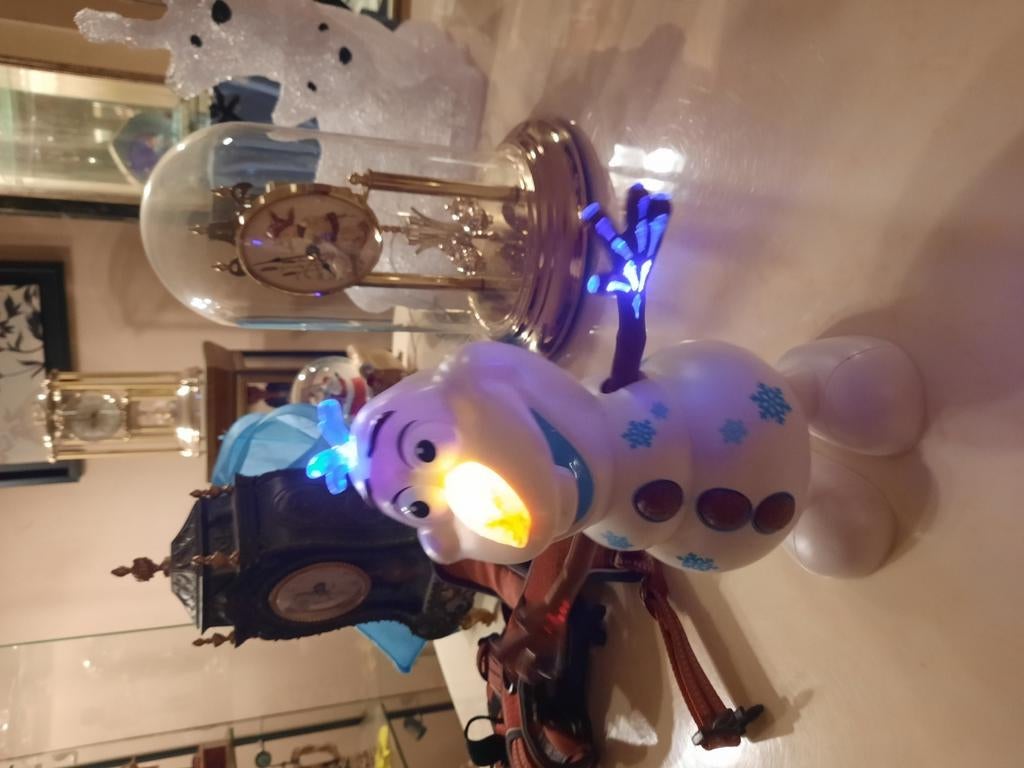 Frozen olaf  normale prijs 36,,95, Ophalen, Zo goed als nieuw