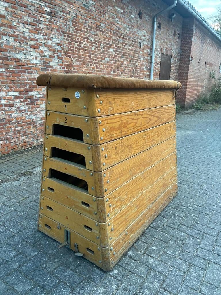 Oude houten turnplint, Sport en Fitness, Turnen, Gebruikt, Materiaal, Ophalen