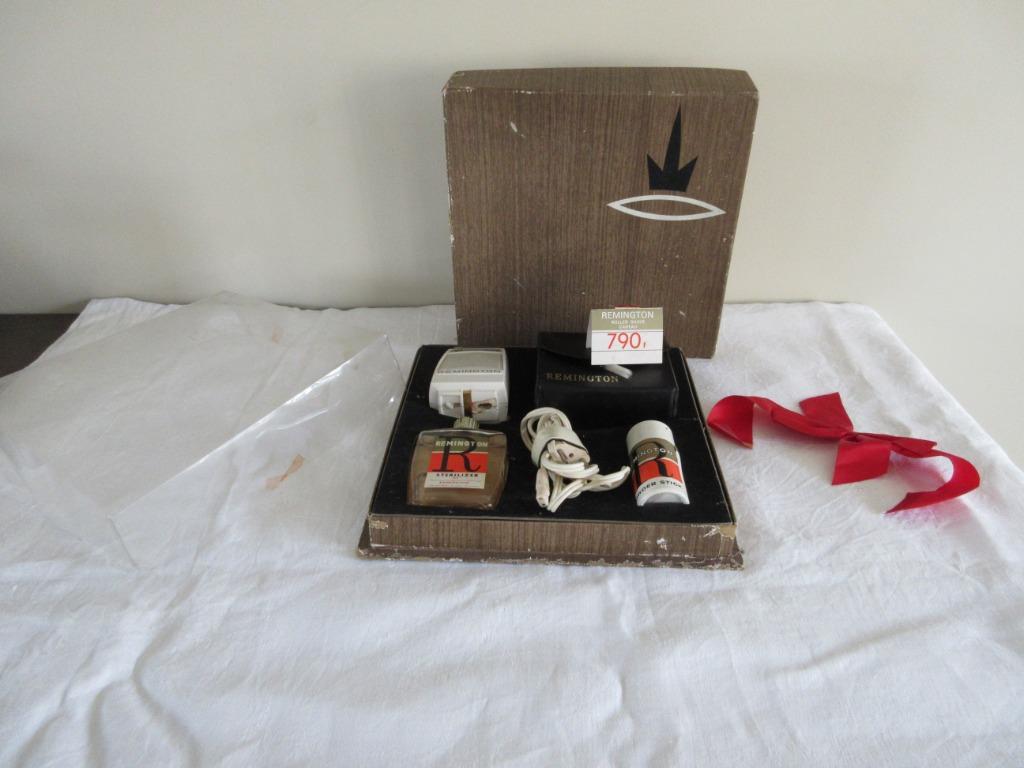 REMINGTON ROLLERSHAVE vintage sixties in geschenkverpakking, Ophalen