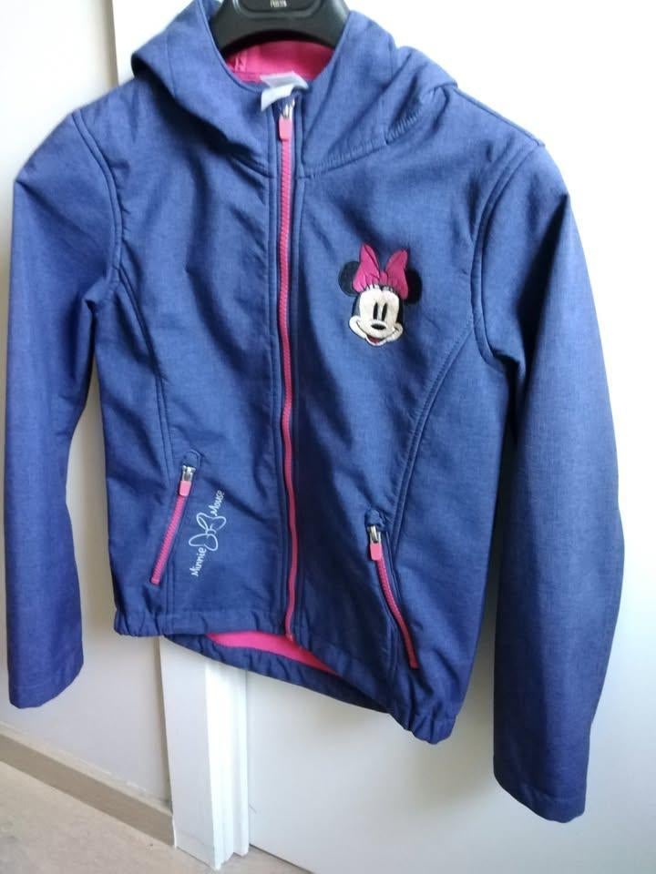 Jas Minnie Mouse maat 140, Kinderen en Baby's, Kinderkleding | Maat 140, Ophalen, C&A, Meisje, Zo goed als nieuw