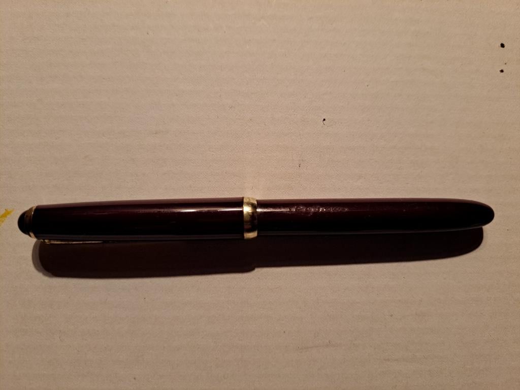 Stylo plume REFORM, Enlèvement ou Envoi, Comme neuf, Stylo