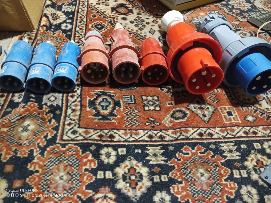 Allerlei buiten stopcontacten, Ophalen