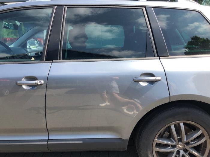 Portier 4Deurs links-achter van een Volkswagen Touareg (LD7Z, Gebruikt, -, -, Ophalen of Verzenden