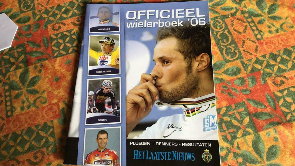 Officieel wielerboek 06(t), Ophalen of Verzenden, Zo goed als nieuw, Plaatjesalbum