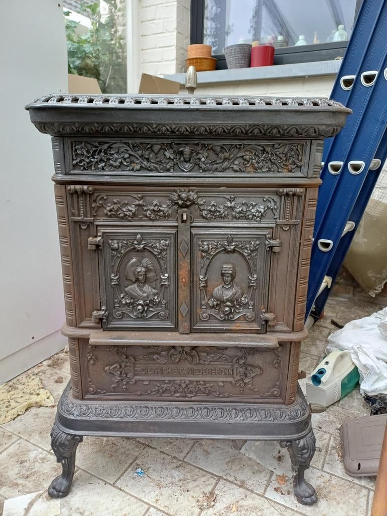 Antieke gietijzeren houtkachel, Dedietrich&co Niederbronn, Ophalen, Houtkachel