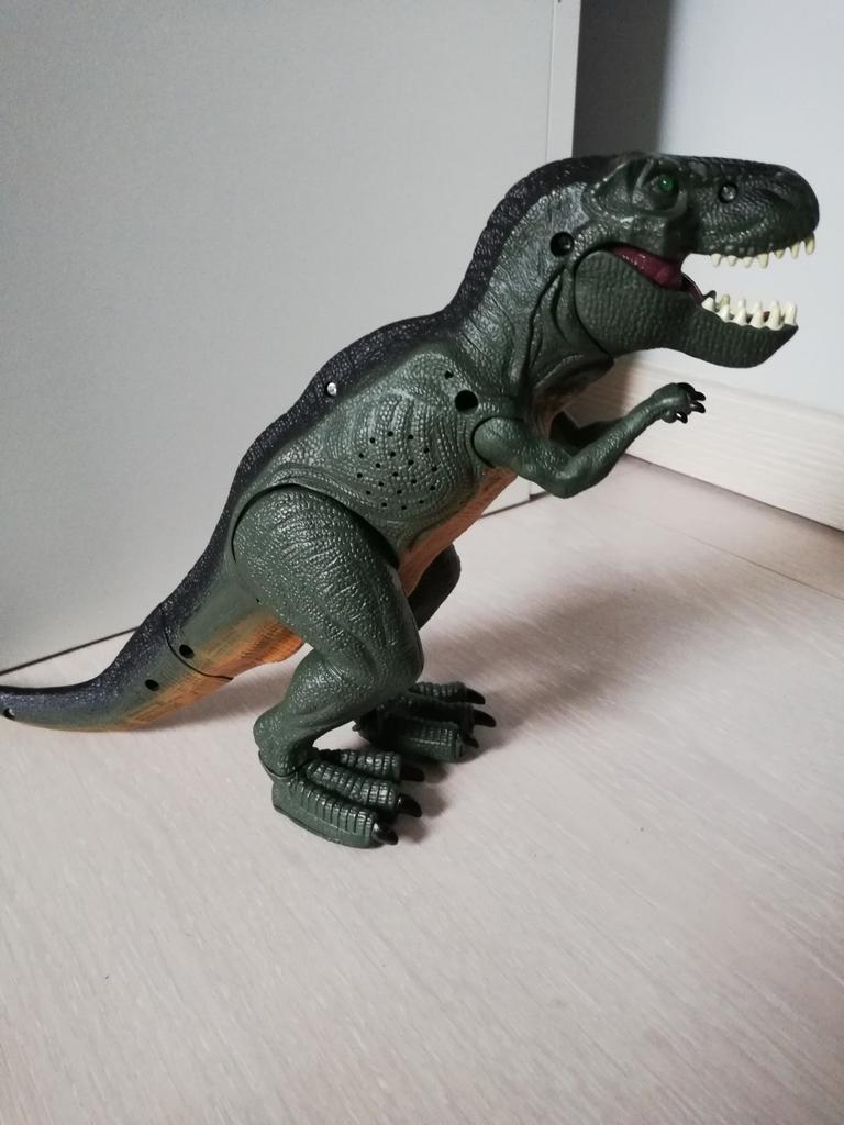 T-rex, Enlèvement, Comme neuf