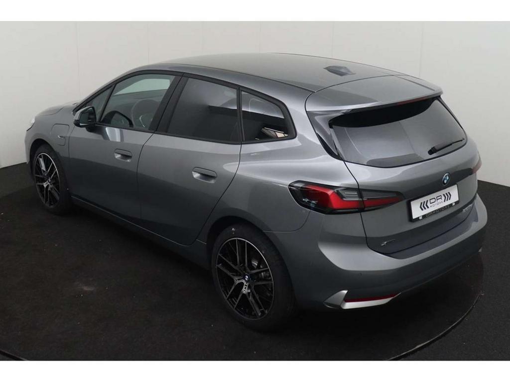 BMW 225 xe xDrive ACTIVE TOURER - NAVIGATIE - TOPSTAAT, Auto's, BMW, 245 pk, 2 Reeks, 0 kg, Bedrijf