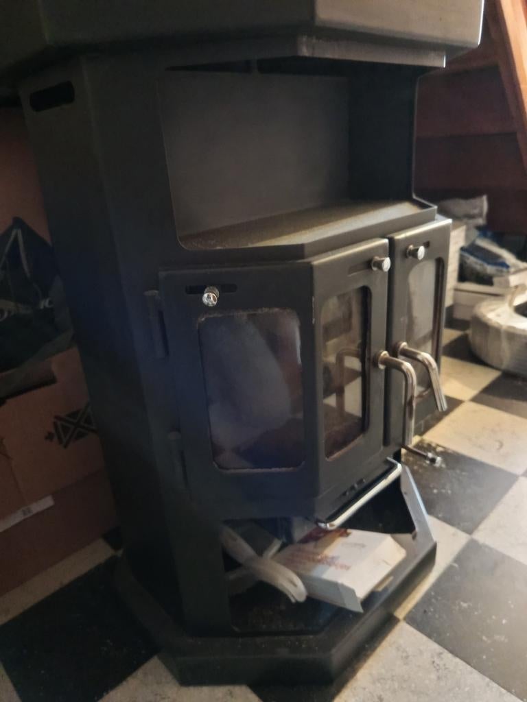 Zware houtkachel dik plaatstaal, Ophalen, Houtkachel