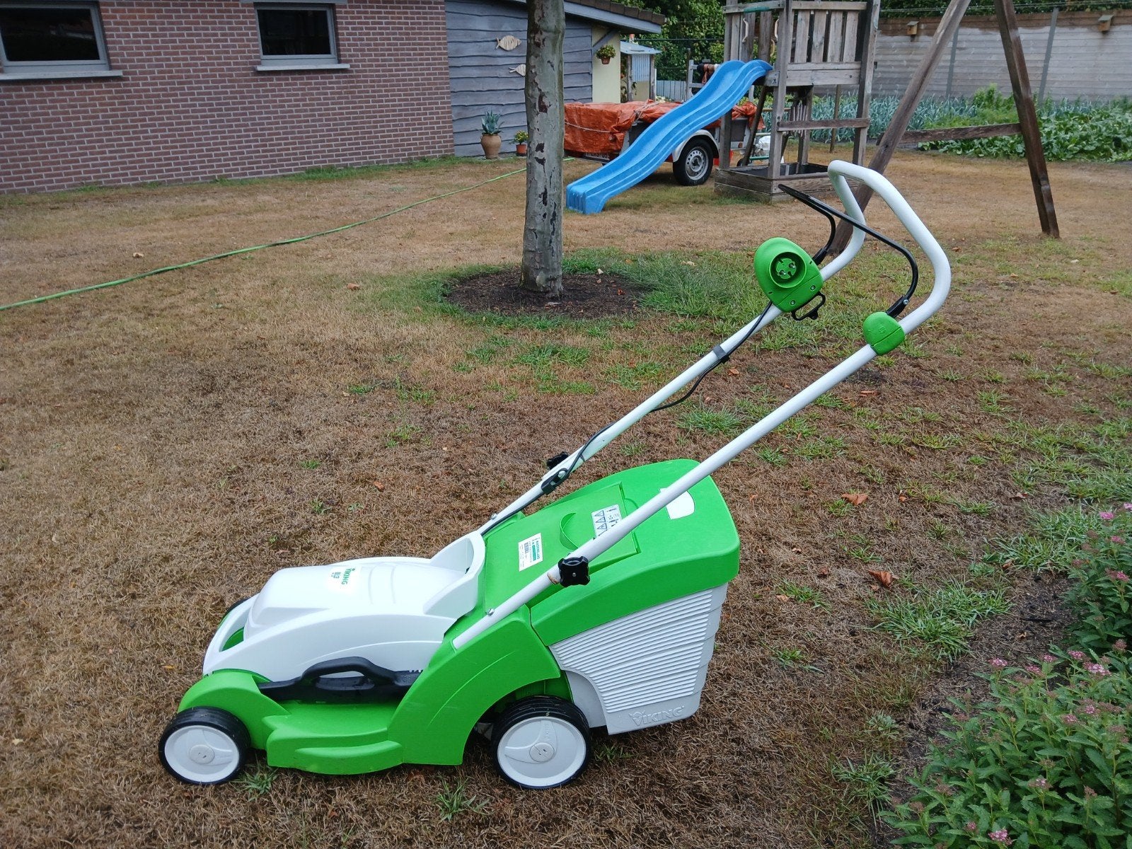 Viking grasmaaier, Tuin en Terras, Grasmaaiers, Ophalen, Elektrische grasmaaier