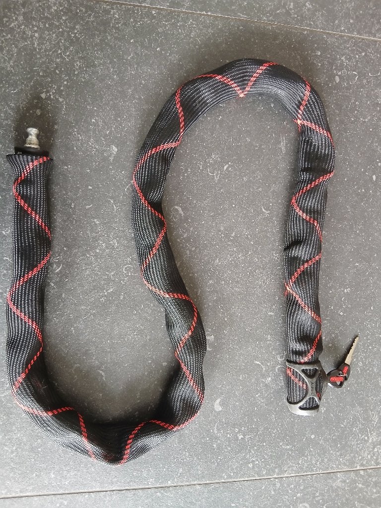 Chaîne antivol scooter/trottinette/moto  ABUS IVY 9210, Motos, Accessoires | Cadenas, Enlèvement ou Envoi, Comme neuf