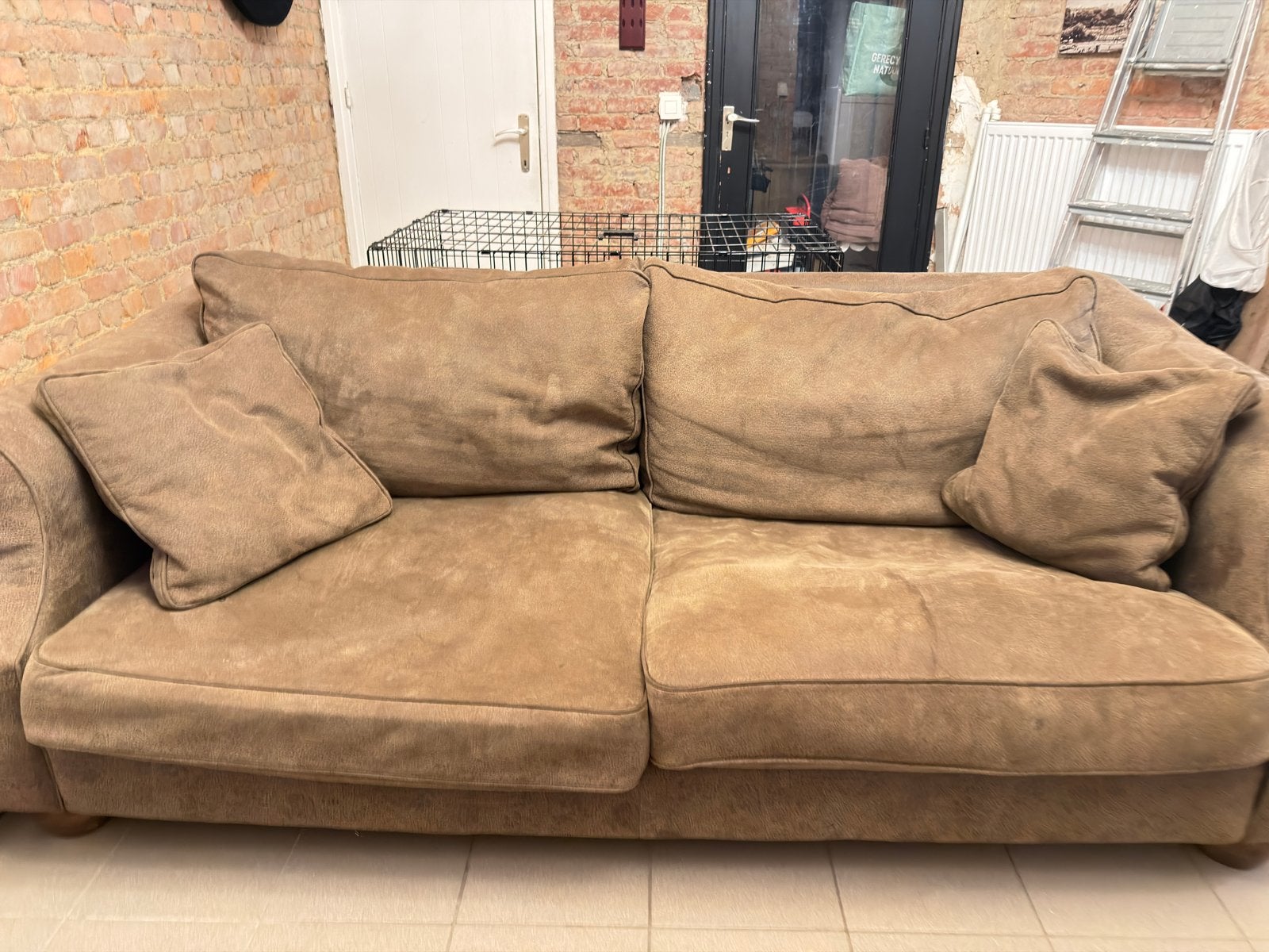 Bruine stoffen 3 zit zetel, Maison & Meubles, 200 à 250 cm, Banc droit, Enlèvement, Utilisé