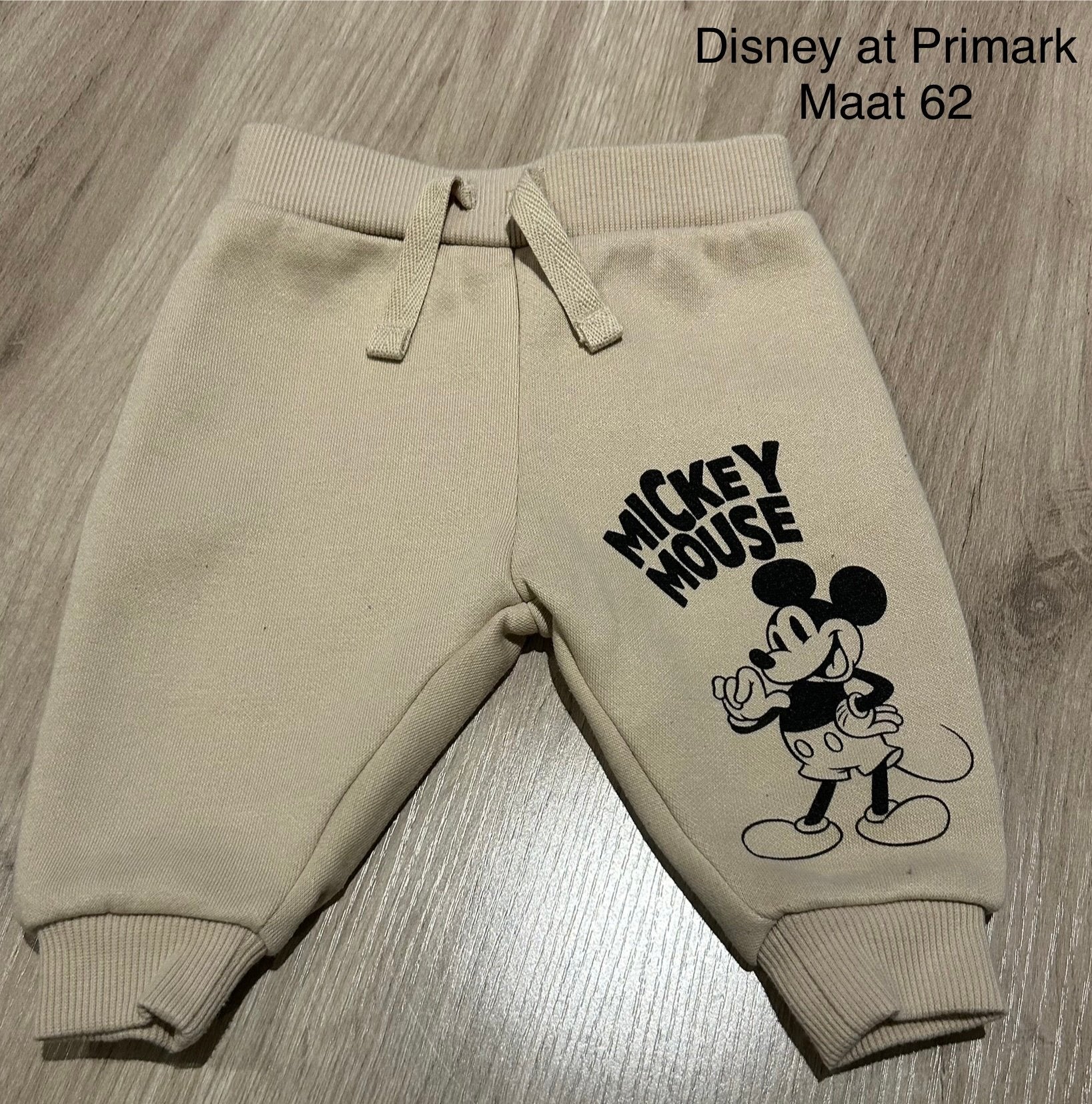 Broekje Mickey Mouse (Disney at Primark, maat 62), Enlèvement ou Envoi, Utilisé, Pantalon
