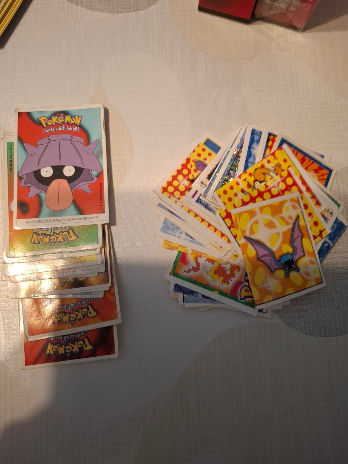 100 Pokémon stickers, Enlèvement