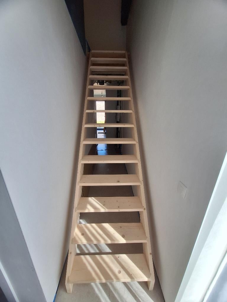 Open trap - werftrap, Ophalen, Zo goed als nieuw, Trap, 2 tot 4 meter