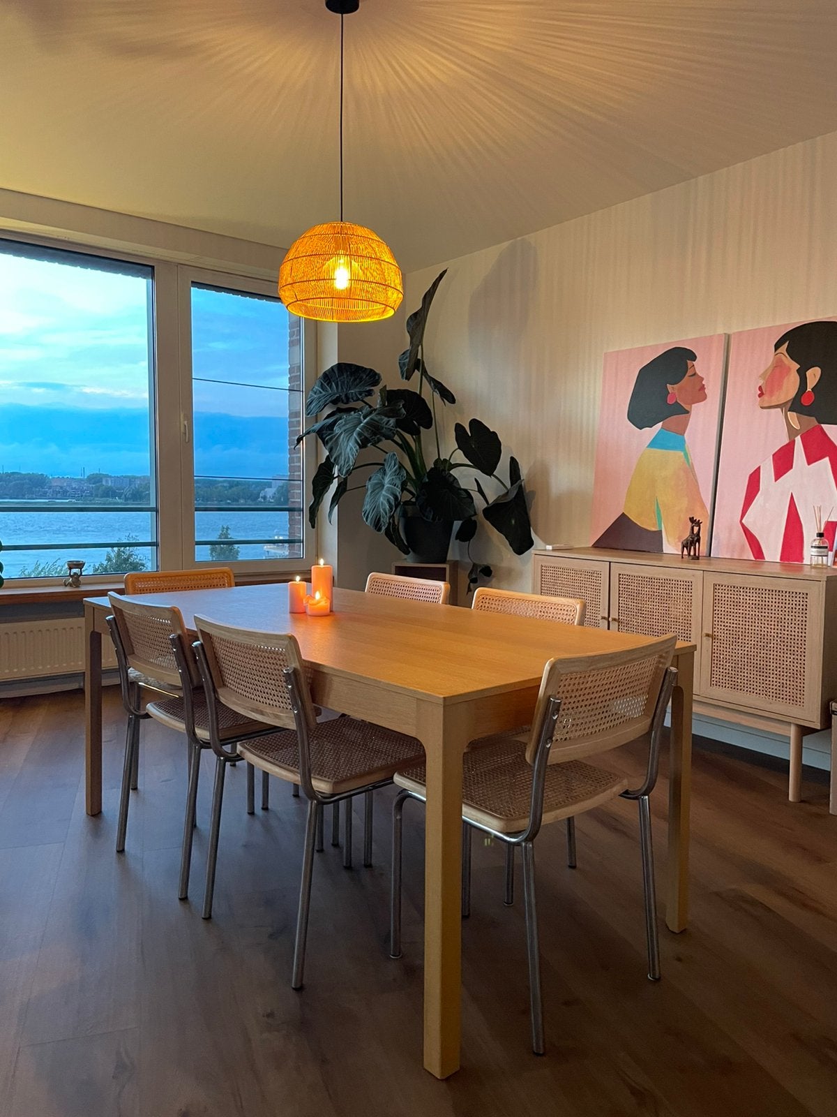 Uitschuifbare tafel ikea, Ophalen, Zo goed als nieuw