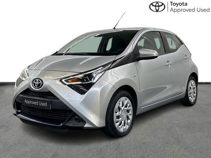 Toyota Aygo x-play2, Autos, Toyota, Argent ou Gris, Achat, 998 cm³, Euro 6