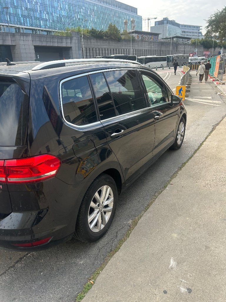 Volkswagen Touran TDI 1,6,81kw,110cv 150750km, Autos, Achat, 4 cm³, 7 places, Alcantara