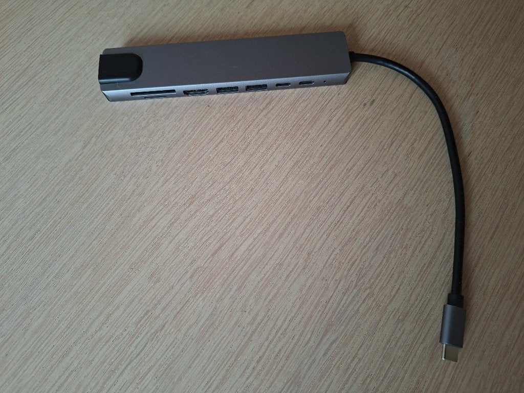 Laptop adapterhub - handig en compact 8 in 1!, Informatique & Logiciels, Stations d'accueil, Enlèvement, Comme neuf, Hub USB, Portable