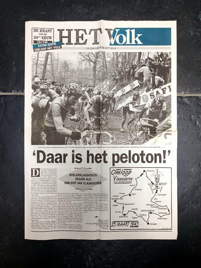 Omloop Het Volk - De Omloop in de 20ste eeuw, Livres, Journaux & Revues, Envoi, Comme neuf, Journal