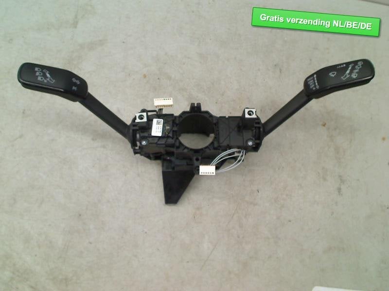 COMBISCHAKELAAR STUUR Volkswagen Tiguan (AD1) (5Q1953502AA), Gebruikt, Volkswagen, Volkswagen AG, Kundenbetreuung@volkswagen.de