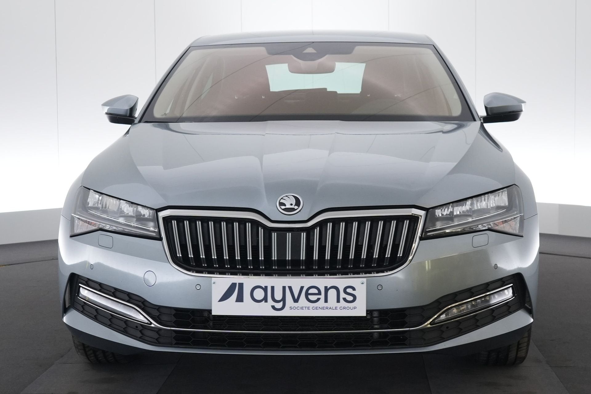 (1YWV792) SKODA SUPERB, Auto's, Skoda, Stof, Gebruikt, Bedrijf, 5 deurs