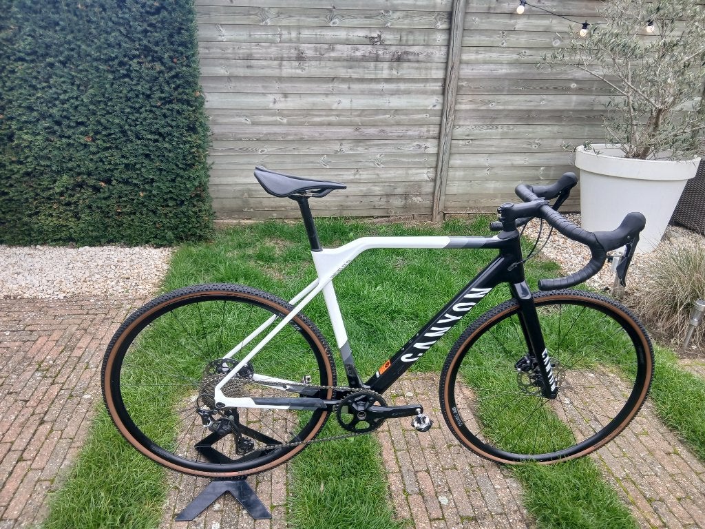 Canyon Inflite CF SL6 Disc 2023 Maat Medium, Fietsen en Brommers, 28 inch, Gebruikt, Carbon, 10 tot 15 versnellingen