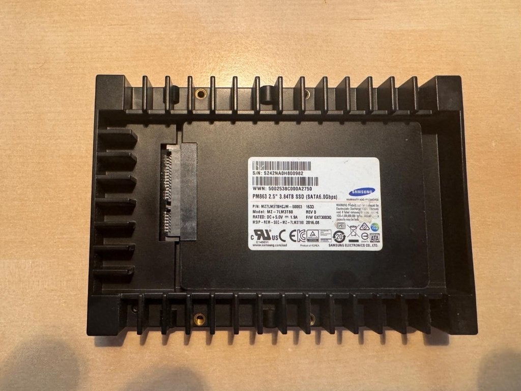 Samsung SSD PM863 2.5" 3.84 To SATA 6.0Gbps Model Enterprise, Enlèvement ou Envoi, Interne, Serveur, Utilisé