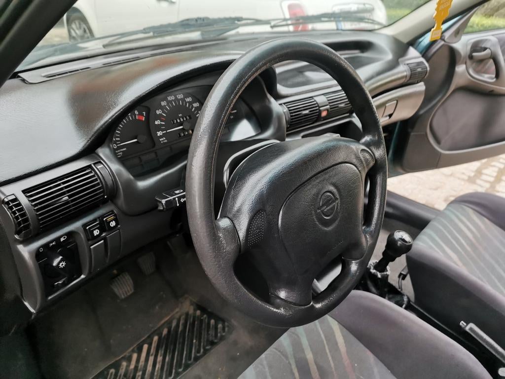 Opel Astra F 1996 1600, Auto's, Opel, Particulier, Ophalen of Verzenden