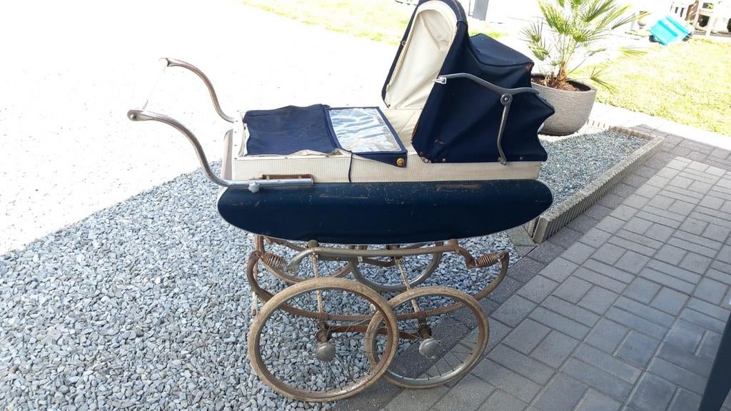 Oude baby koets, Ophalen