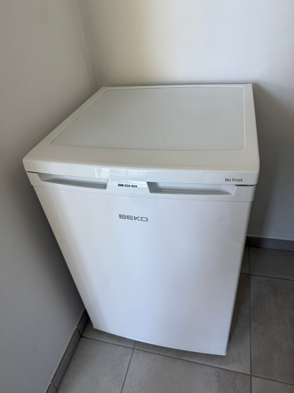 Beko Congélateur 90L, Elektronische apparatuur, Minder dan 85 cm, Tussenbouw, Minder dan 60 cm, Zo goed als nieuw