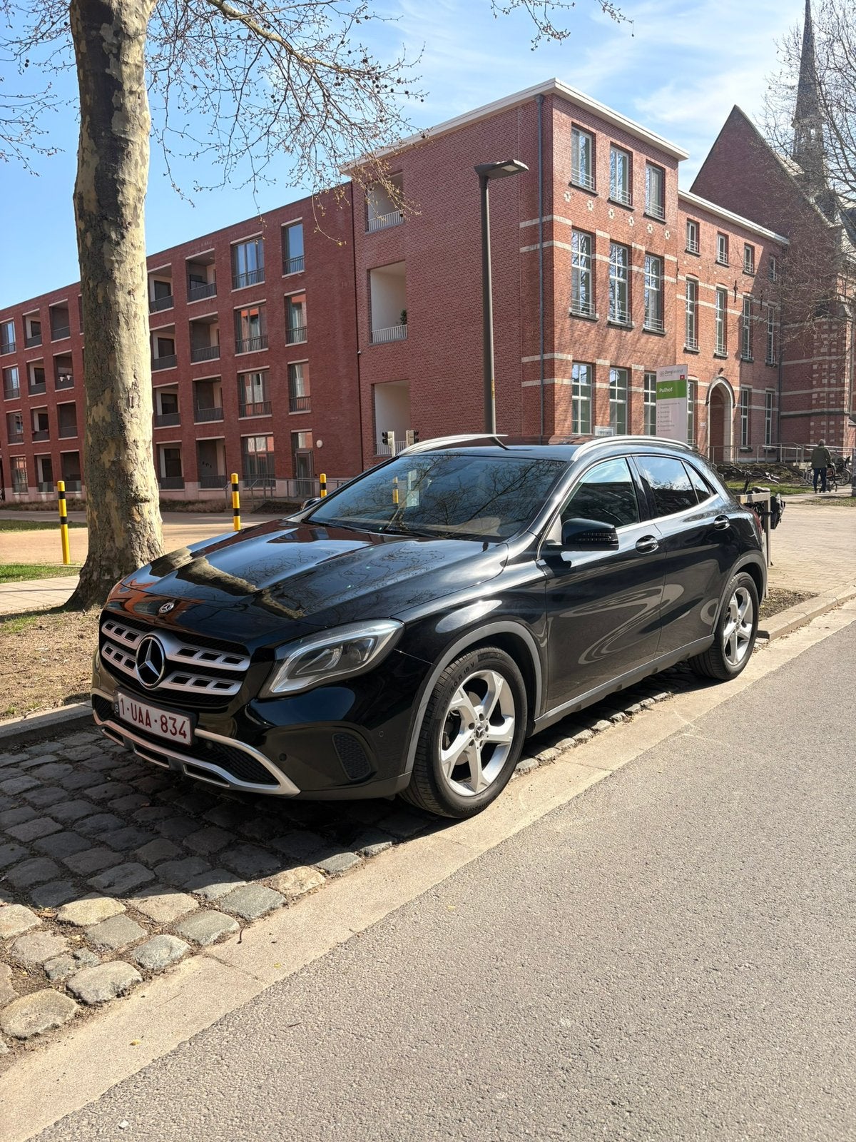 Mercedes GLA 220D, Automaat, Zwart, Leder, Bruin