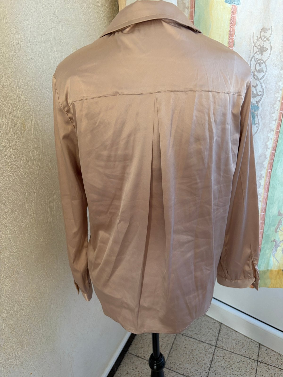 Neon Rose champagnesatijnen hemd kant S grote maat, Ophalen of Verzenden, Zo goed als nieuw, Beige