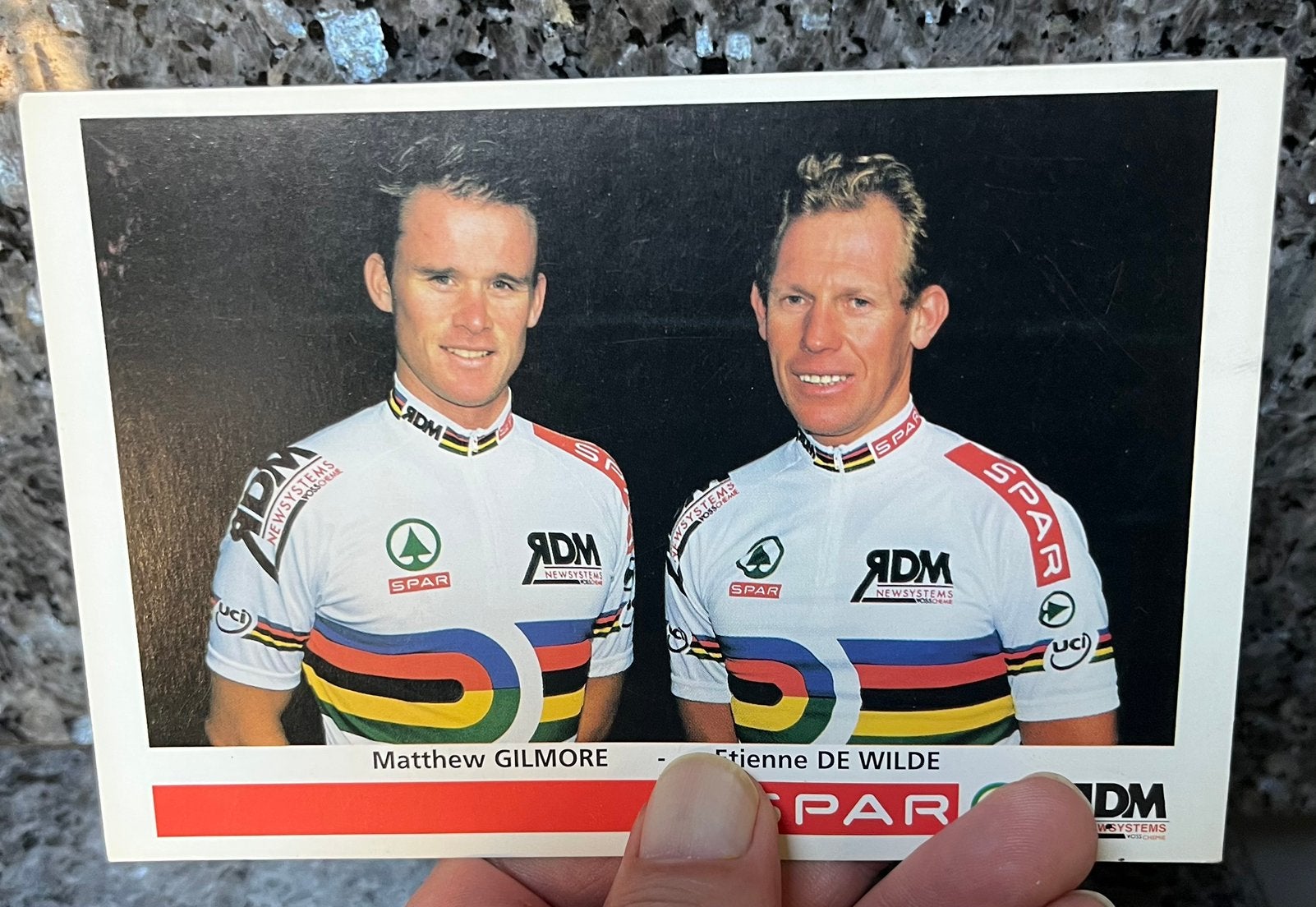 Le cycliste Matthew Gilmore Etienne De Wilde, Enlèvement, Comme neuf