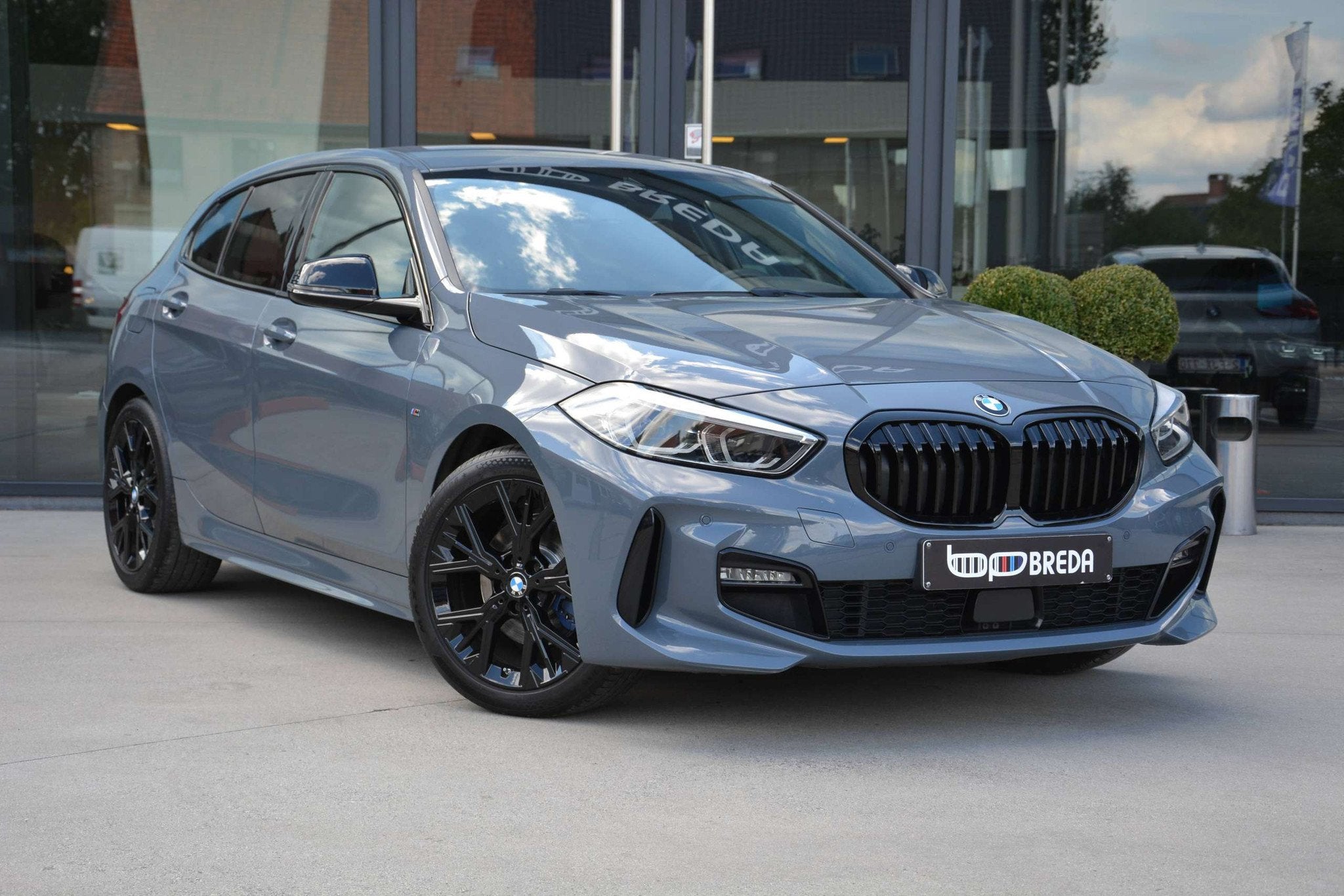 BMW 1 Serie 118 i M-Sport/Automaat/Storm Bay/Cruise Control, Auto's, 1 Reeks, Gebruikt, Euro 6, Alcantara