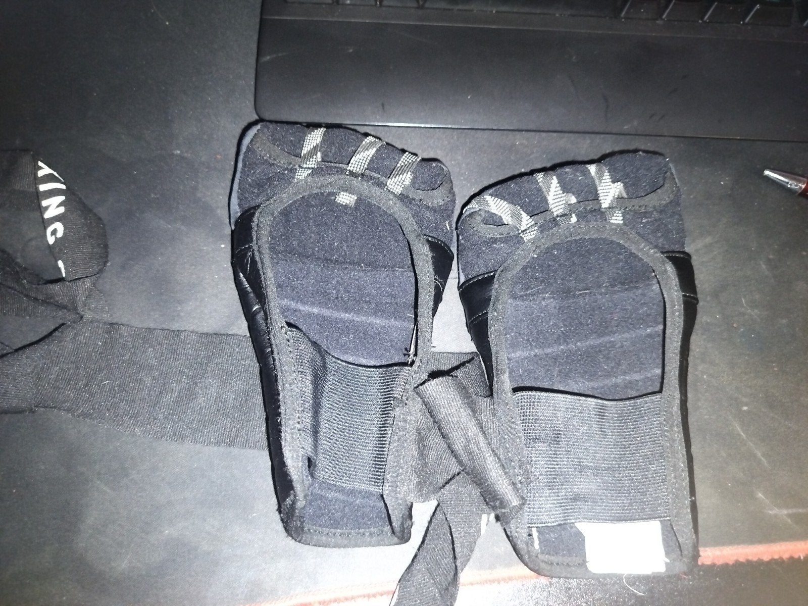 MMA handschoen, UFC handschoenen, Sports & Fitness, Neuf, Taille XL, Enlèvement, Protection pour arts martiaux