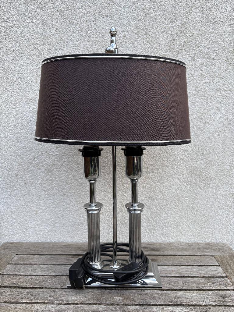 El Casco bureaulamp, Ophalen, Hout