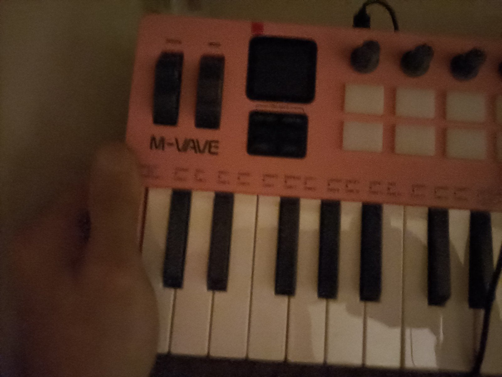 m_wave, Muziek en Instrumenten, Ophalen