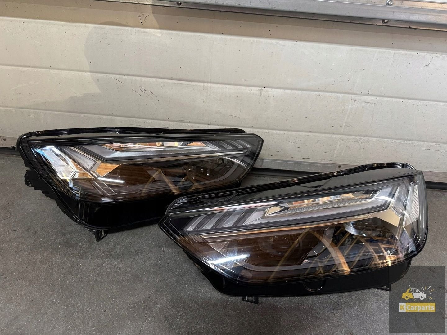 80A941035E Audi Q5 80A FULL LED MATRIX phare gauche droit LI, Autos : Pièces & Accessoires, AUDI AG, Auto-Union-Strasse 1
85045  Ingolstadt, DE