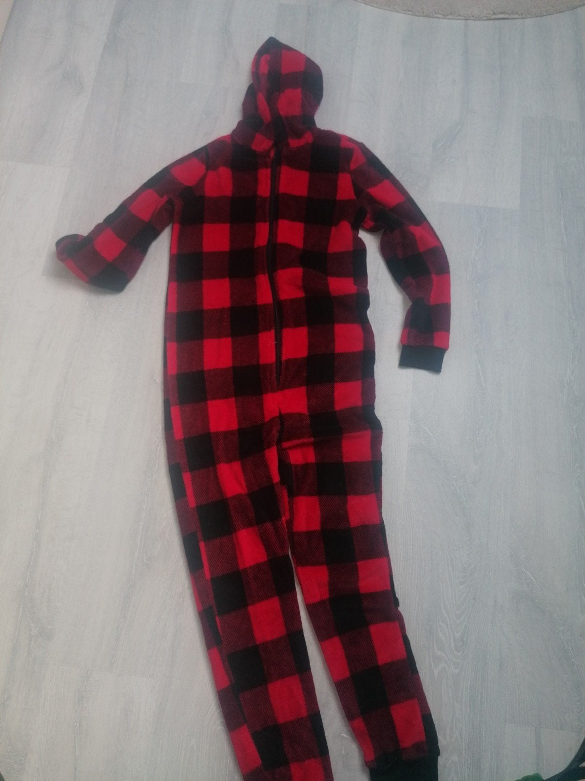 Onesie pyjama huispak, Ophalen