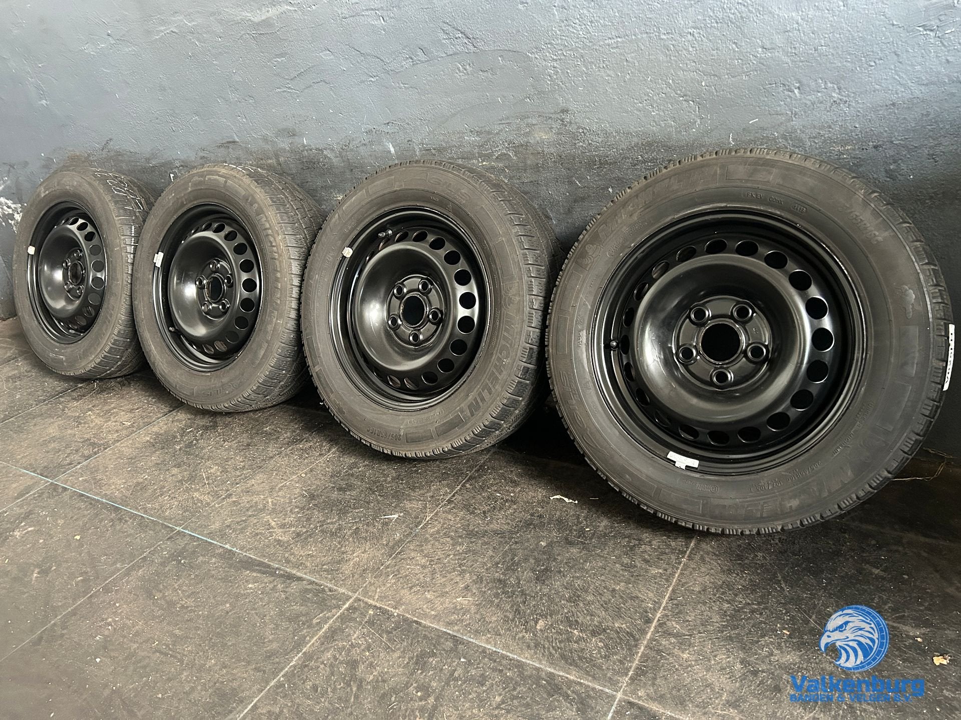 6-7mm! VW Transporter T5 GP T6 T6.1 16 inch zwarte stalen ve, Auto-onderdelen, Banden en Velgen, -, Banden en Velgen, -, Bestelwagen