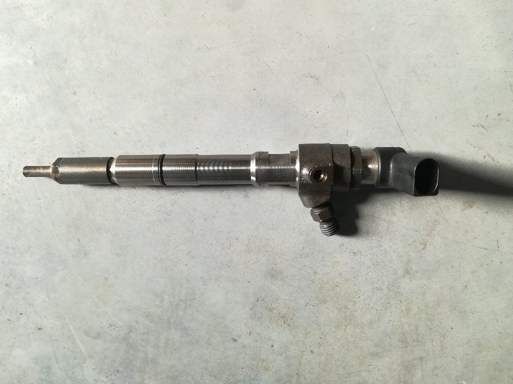 INJECTEUR 1.6 TDI VW AUDI 03L130277B, Autos : Pièces & Accessoires, Enlèvement, Utilisé, Audi
