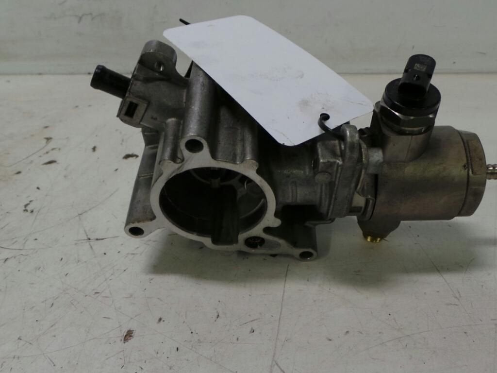 AUDI Q5 BRANDSTOF POMP VOOR DE INJECTOR 2012, Enlèvement ou Envoi, Utilisé, ARN reconnu