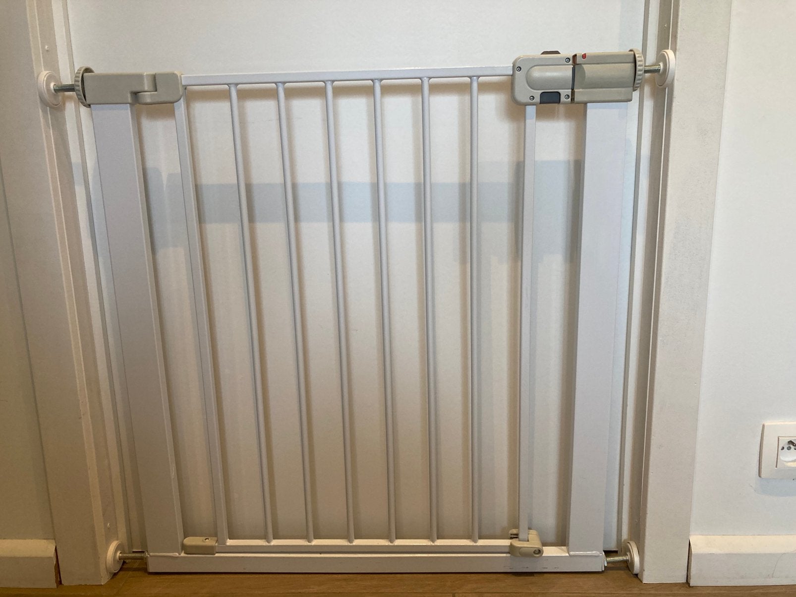 Porte d'escalier « Safety First », Enlèvement, Utilisé, Métal ou Fer, Barrière de sécurité