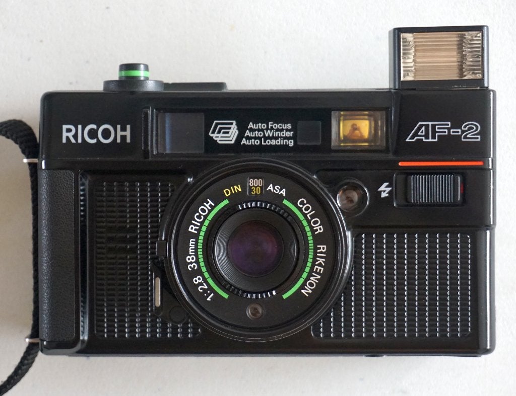 Ricoh AF-2 – Analoge Point & Shoot, TV, Hi-fi & Vidéo, Appareils photo analogiques, Enlèvement ou Envoi, Autres Marques