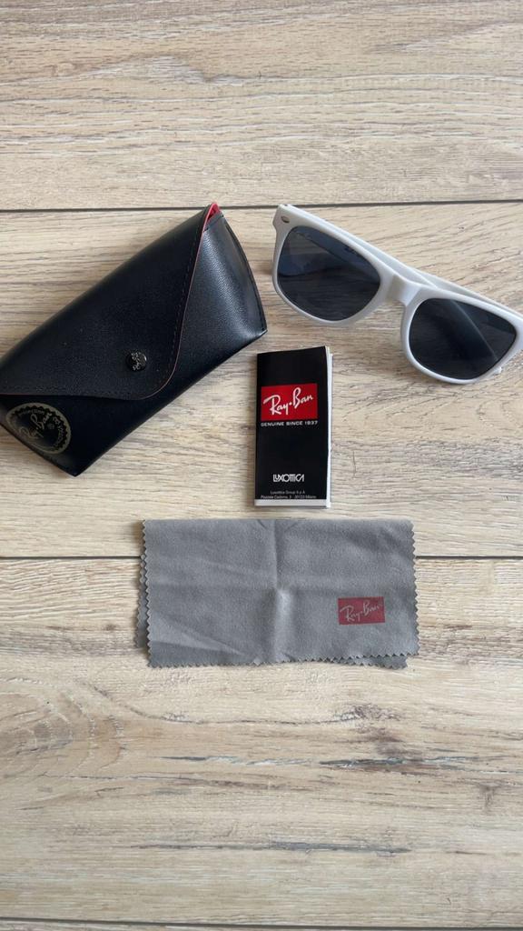 Ray-ban zonnebril, Zonnebril, Wit, Ophalen of Verzenden, Zo goed als nieuw