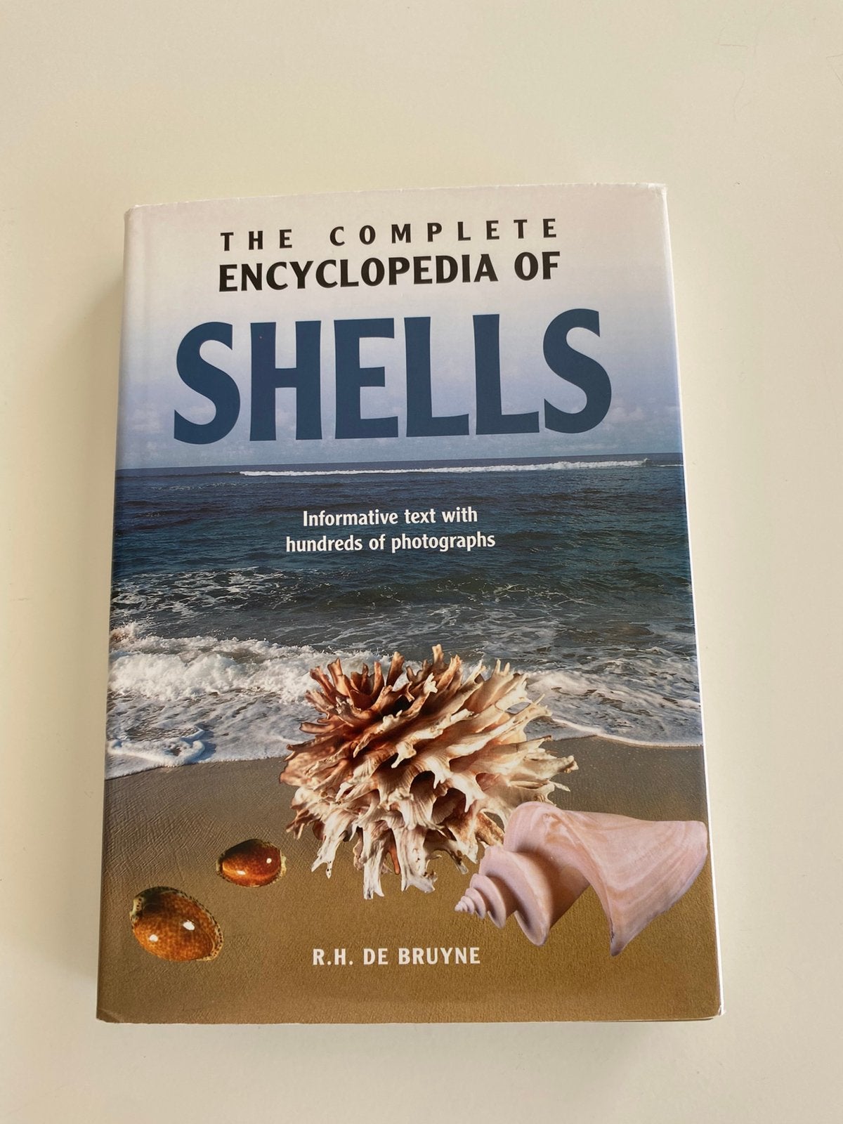 Boek Complete encyclopedia of Shells, Ophalen of Verzenden