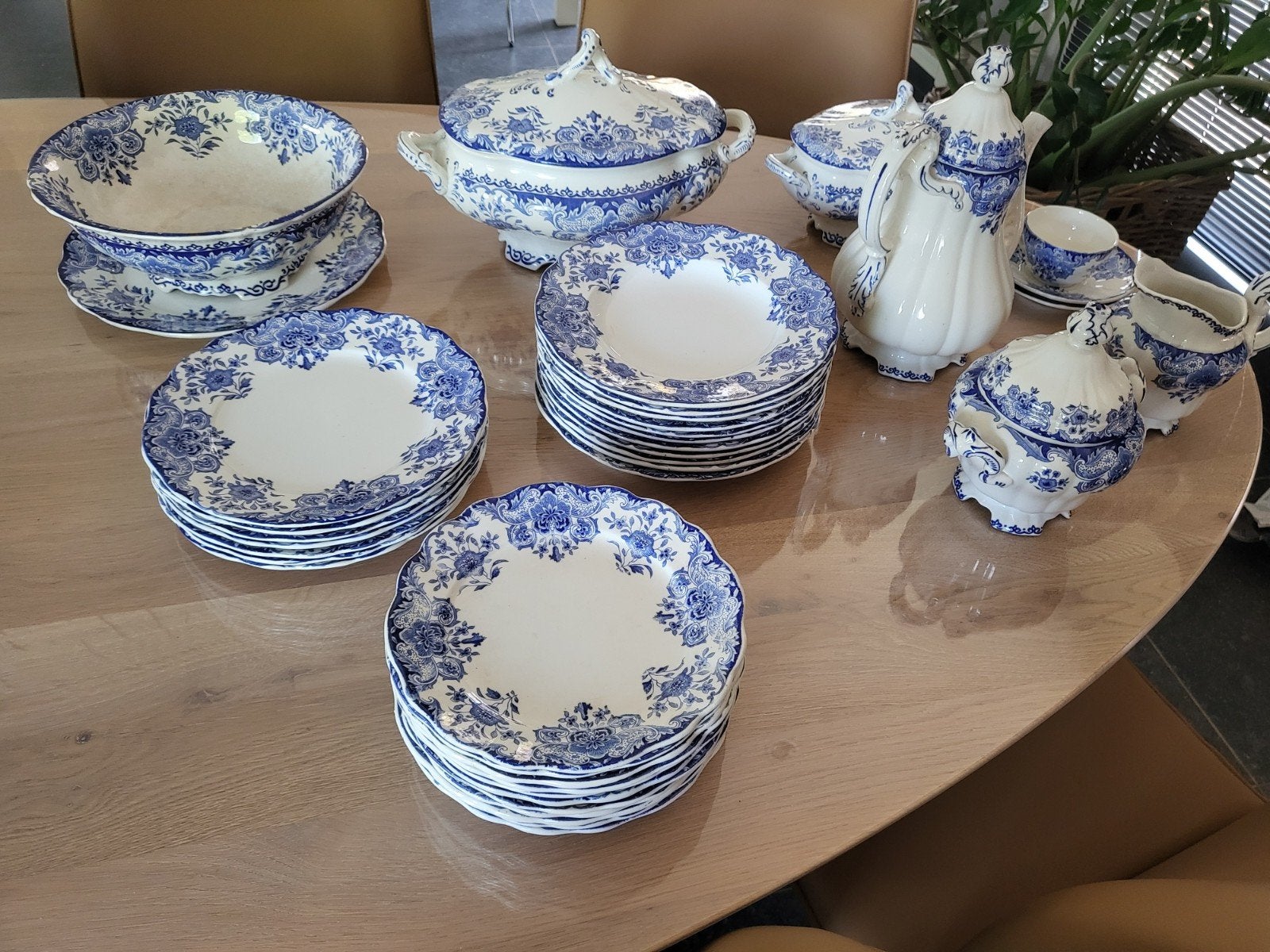 Antiek servies boch dordrecht, Ophalen of Verzenden