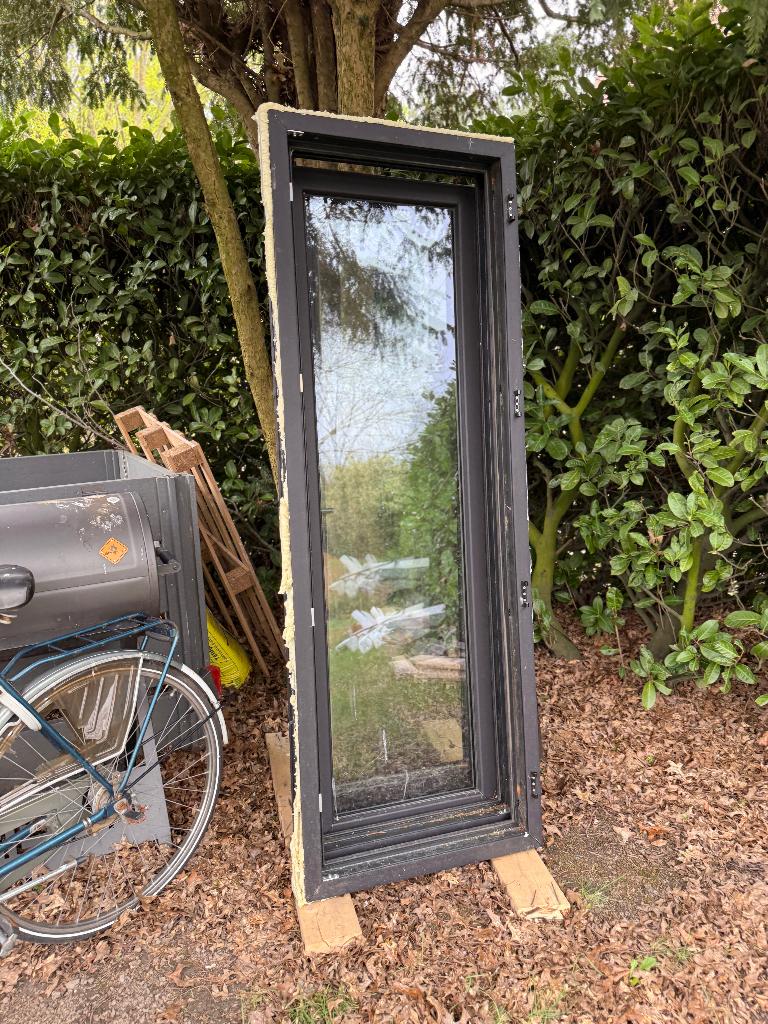 2x afbraak PVC kiepraam 2000x700mm zwart, Ophalen